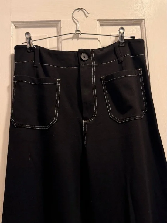Jones New York Black Pants with White Contrast Stitching size 10 - Picture 2 of 6